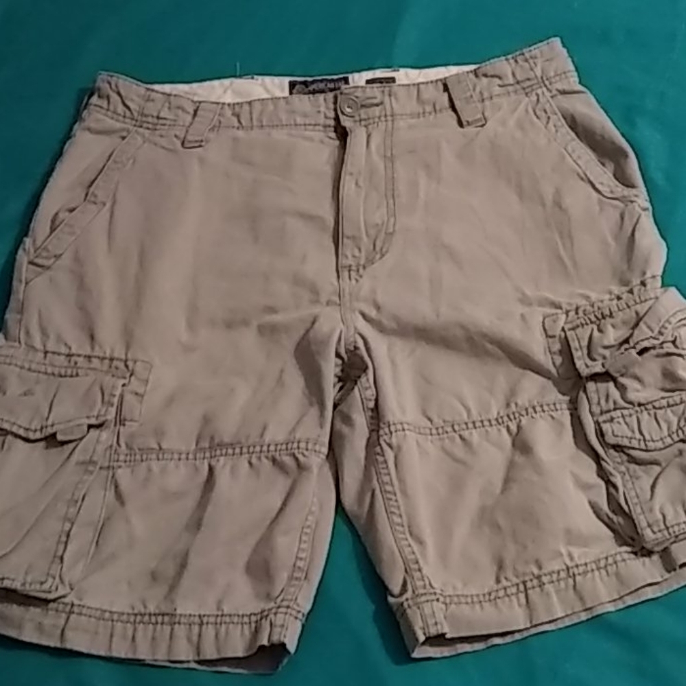 Men's Khaki Shorts